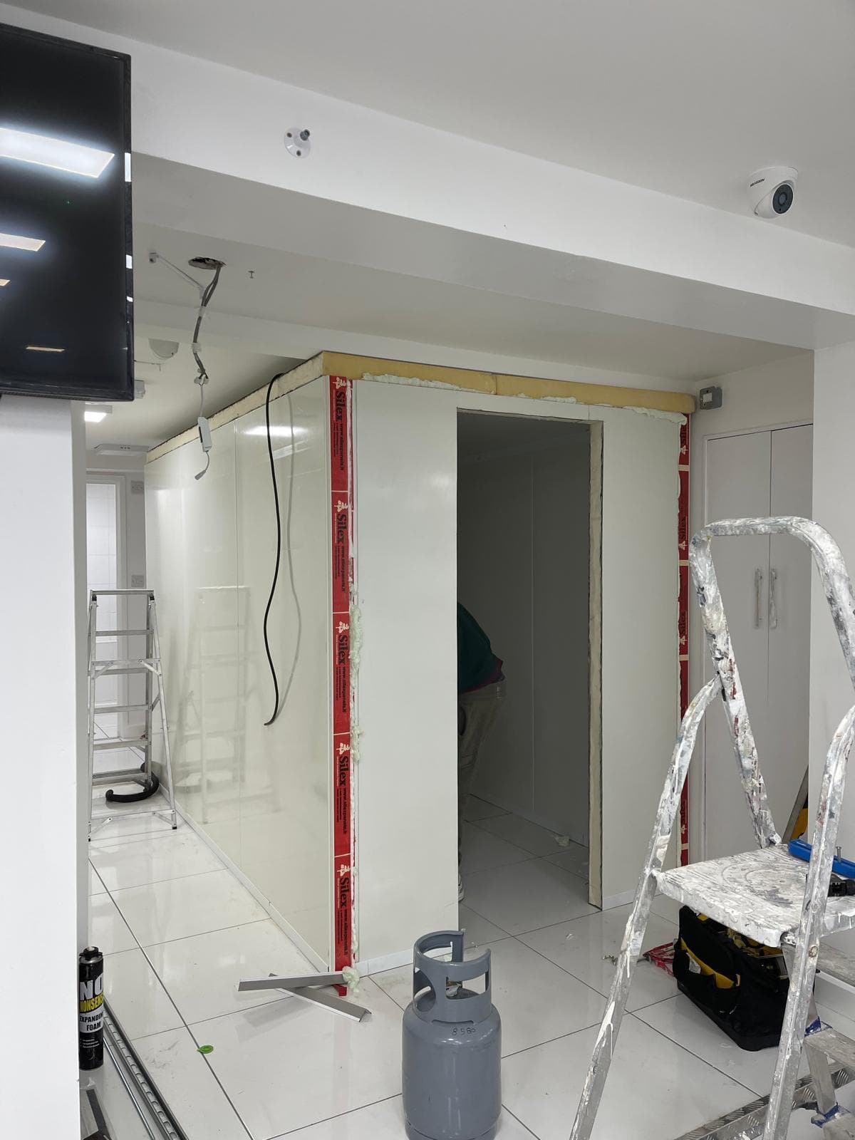 Cold Room Solutions by Freez Fix in London